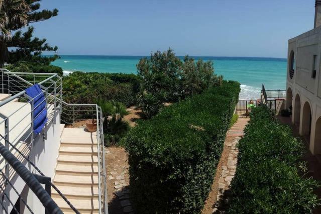 Villa Doriana Lido di Noto エクステリア 写真