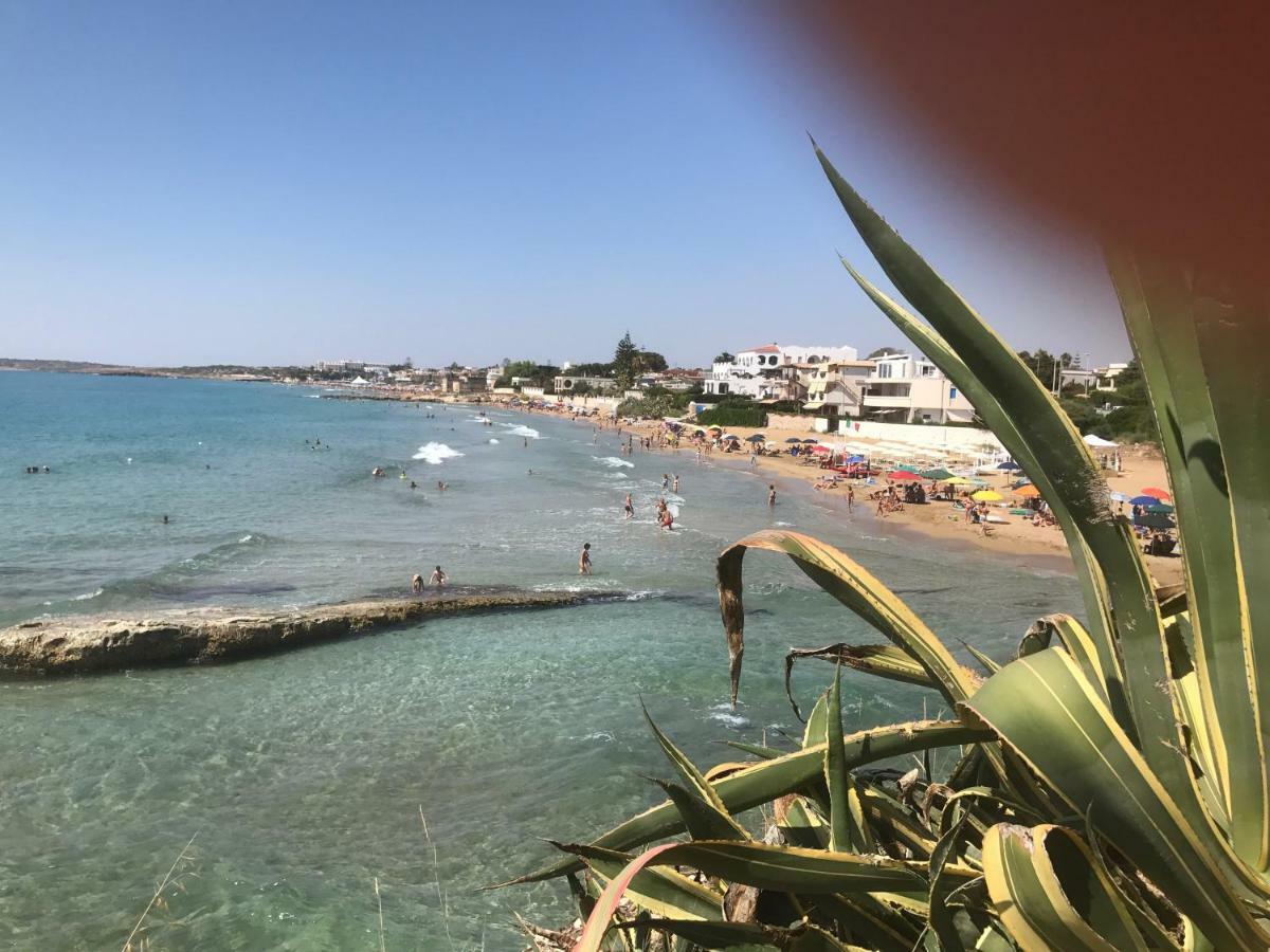 Villa Doriana Lido di Noto エクステリア 写真